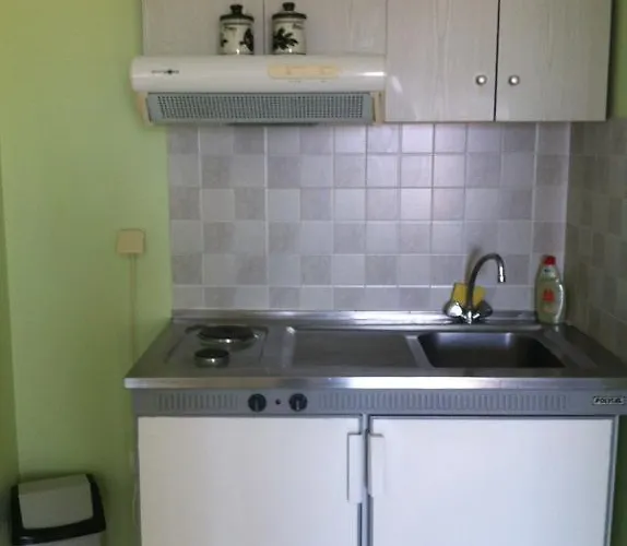 Vasila Seaview Tavari